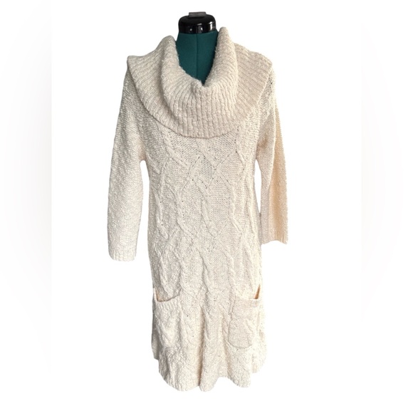 Sleeping on the snow Anthropologie Cowl Nexk Sweater Dress - Picture 5 of 14